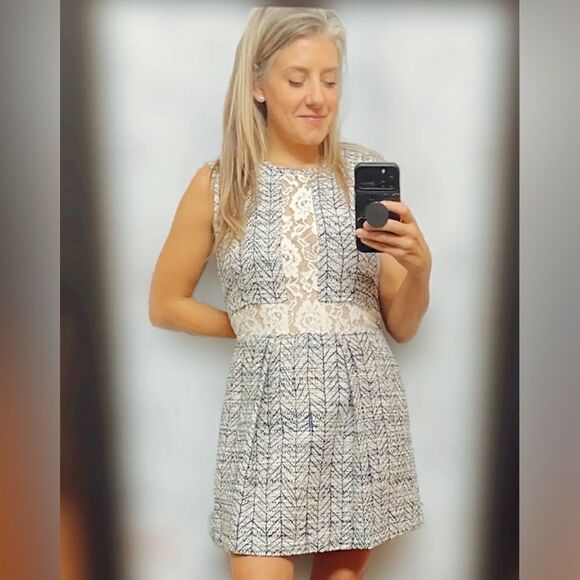 Sea New York Tweed Fit & Flare Dress w/White Floral Lace Cut Outs & Pockets (4) - Picture 6 of 16